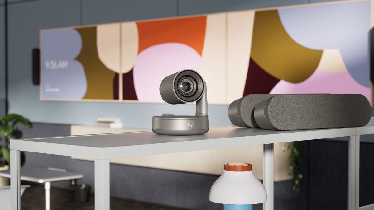 Sistema Logitech Rally Plus para videoconferencia en salas empresariales