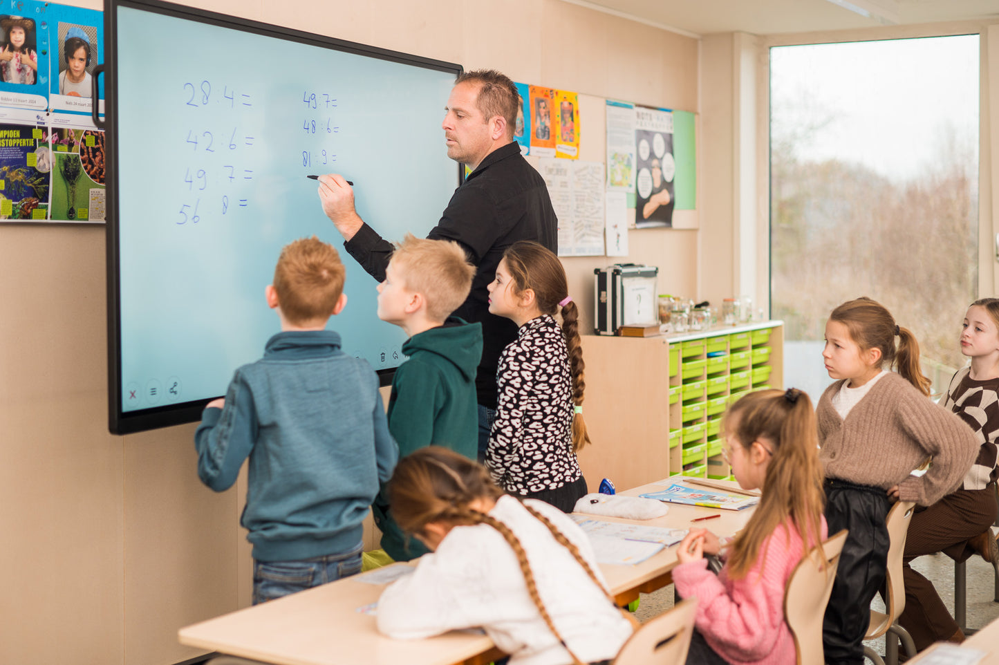 pantallas interactivas i3connect elm 2 para colegio